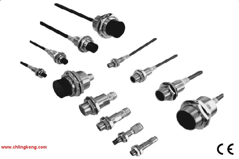 欧姆龙 圆柱形接近传感器 E2G-M30KN20-M1-D2